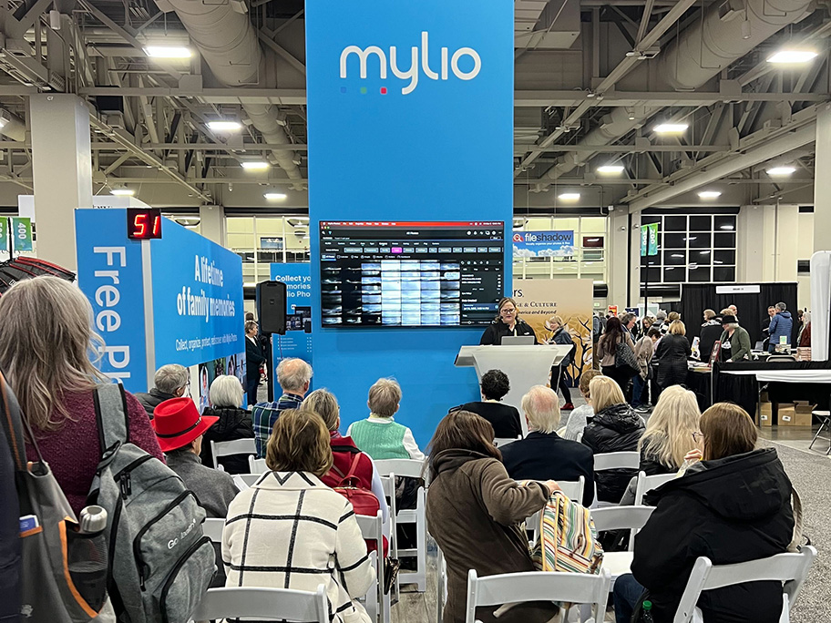 rootstech-mylio-booth